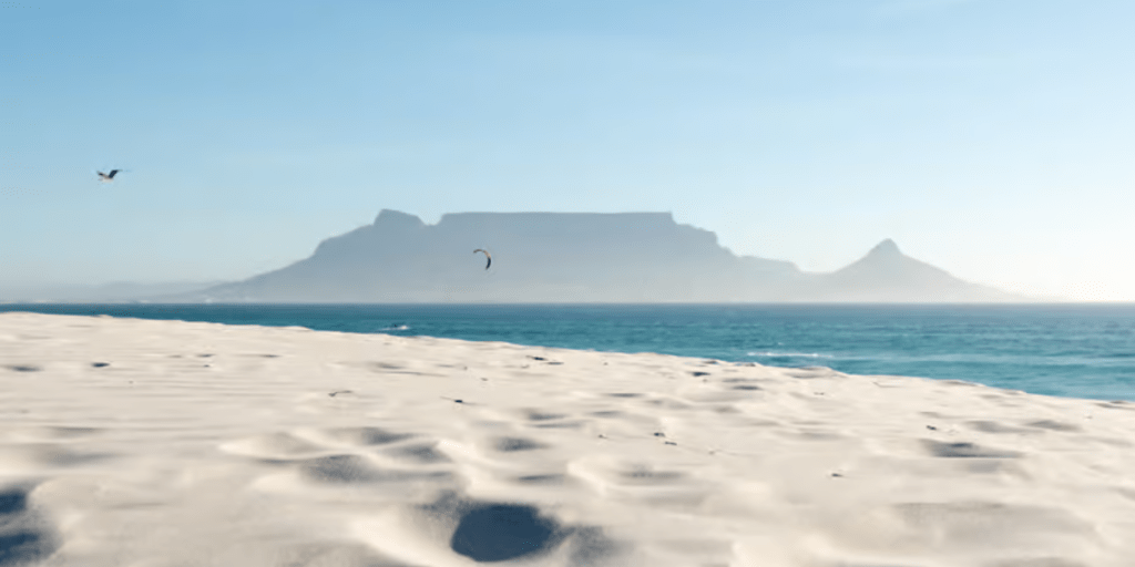 Cape Town: Full Day Hermanus and Cape Agulhas Tour with Lunch