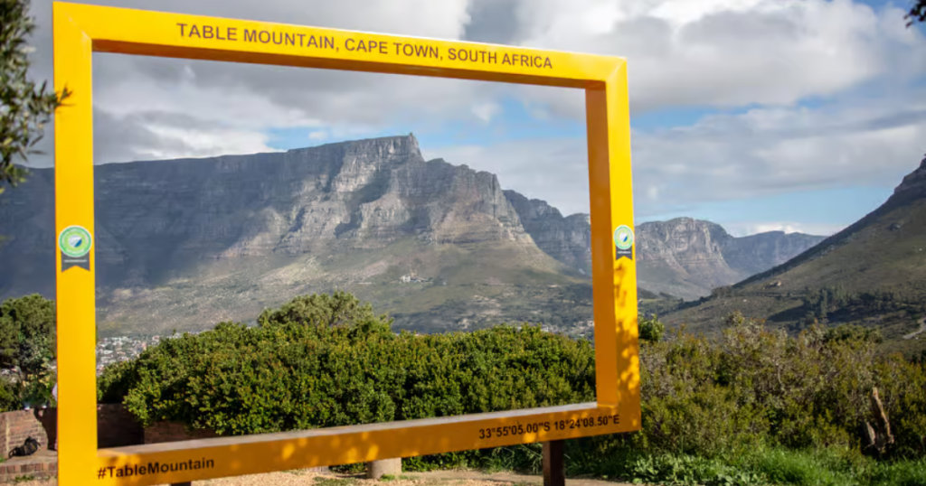 Cape Town Tours: Mountains, Oceans & Vibrant Culture
