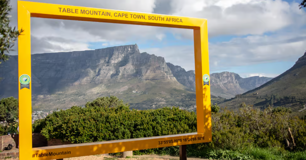 Cape Town Tours: Mountains, Oceans & Vibrant Culture